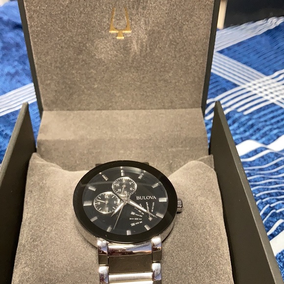 Bulova futuro watch - Picture 3 of 4